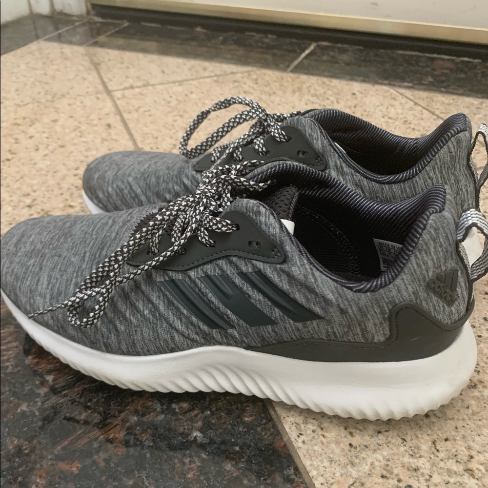 Adidas Alpha Bounce 3